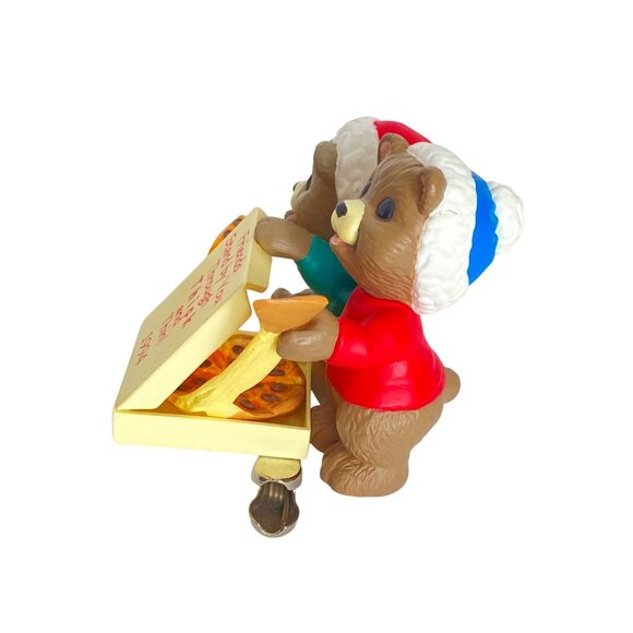 1994 Hallmark Keepsake Friends Stand By You Bears Sharing Pizza Ornament Vintage - Picture 2 of 8